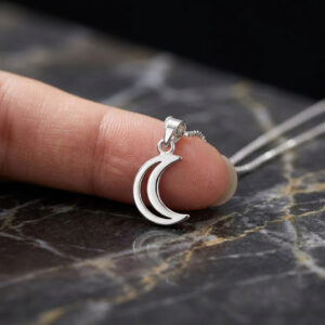 Crescent moon shape pure silver pendent