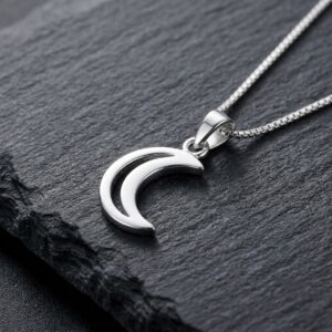 Crescent moon shape pure silver pendent