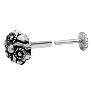 Antique design stud in pure silver oxidized