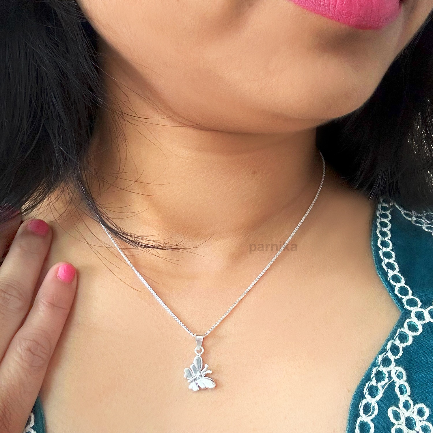 Butterfly pendent in pure silver for girls and women Butterfly pendent in pure silver for girls and women