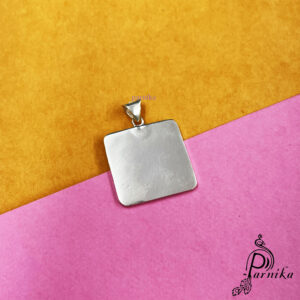 Square silver pendent in 92.5 silver with round edges