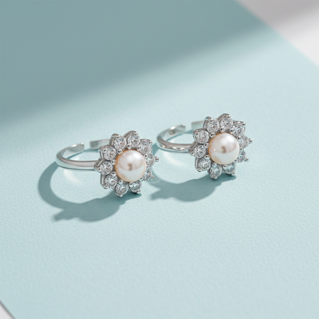 MJTR0194 3 Toe ring in floral pattern with pearl and cz in pure silver