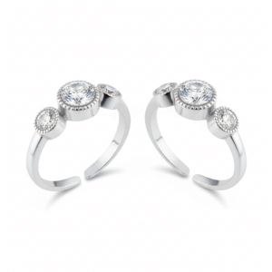 Toe Ring With In Line Three Zirconia Stone