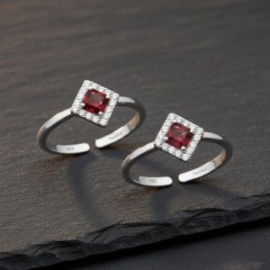 Square shape toe ring with red stone at center for women in pure silver