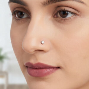 Round shape white solitaire stud in pure silver