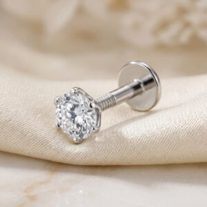 Men white stud in pure silver
