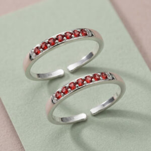 Single line silver toe ring for women